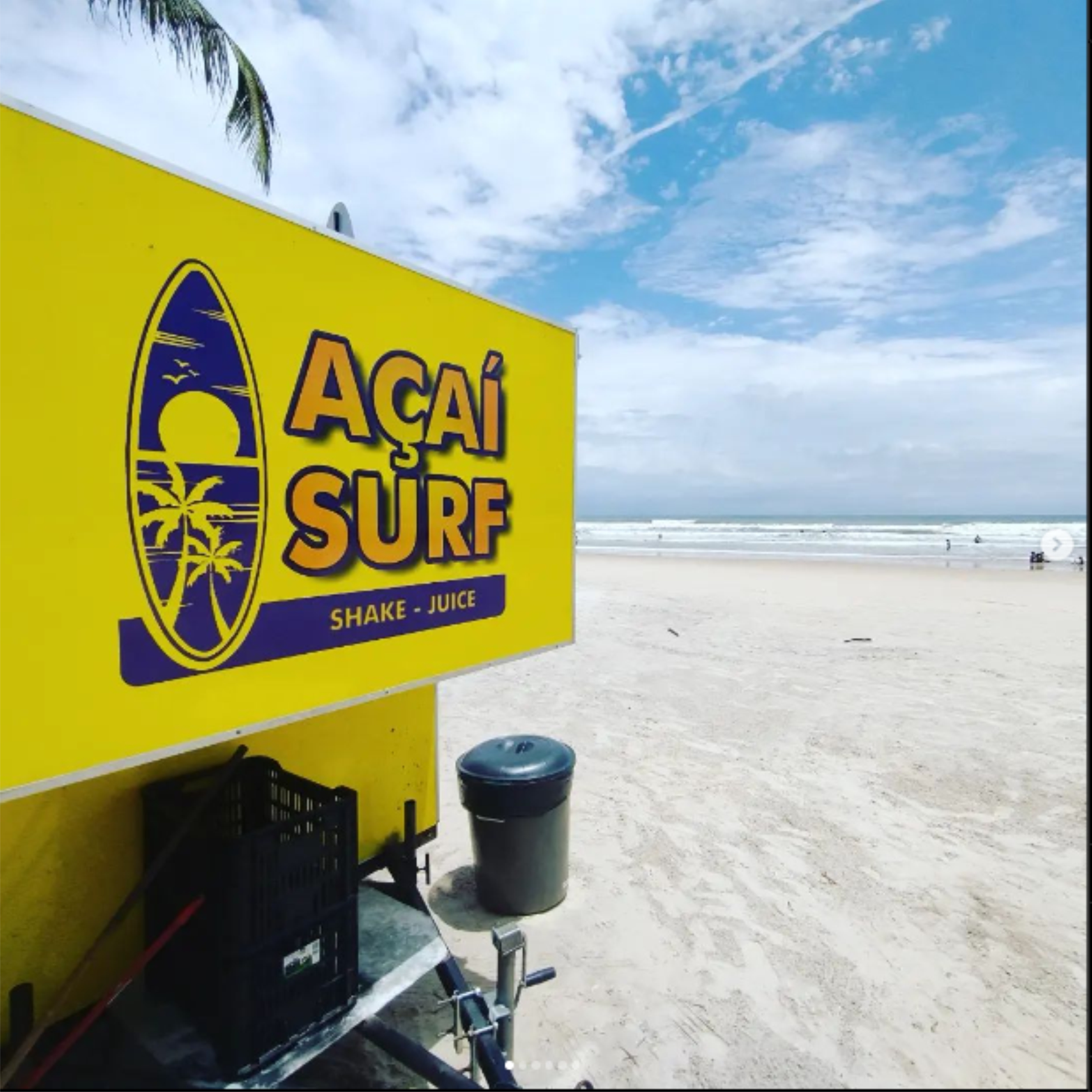 TRAILER NA PRAIA 01.jpg