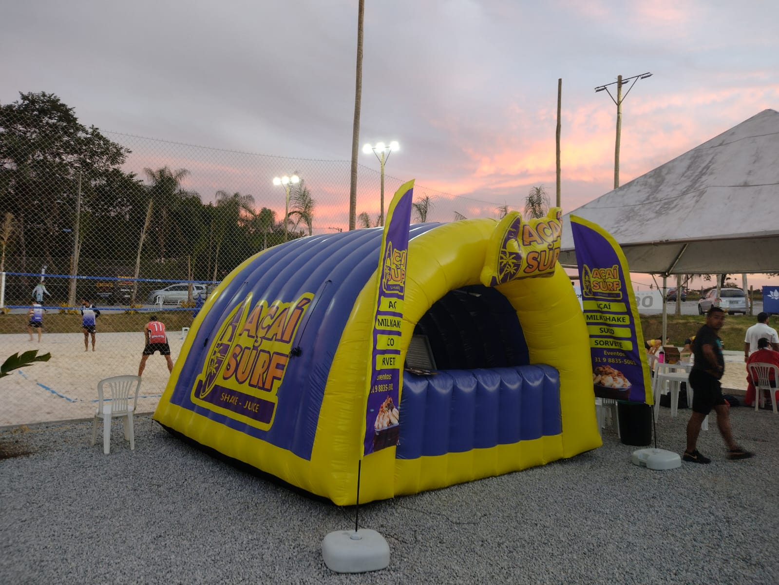 STAND INFLÁVEL AÇAÍ SURF 01.jpeg